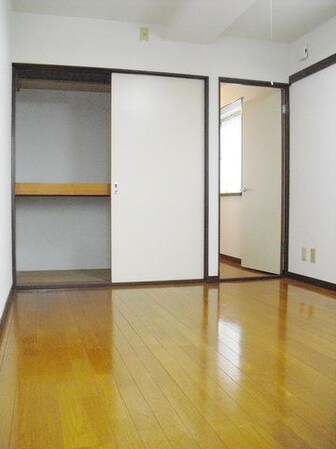 ウイスタリアビルの物件内観写真